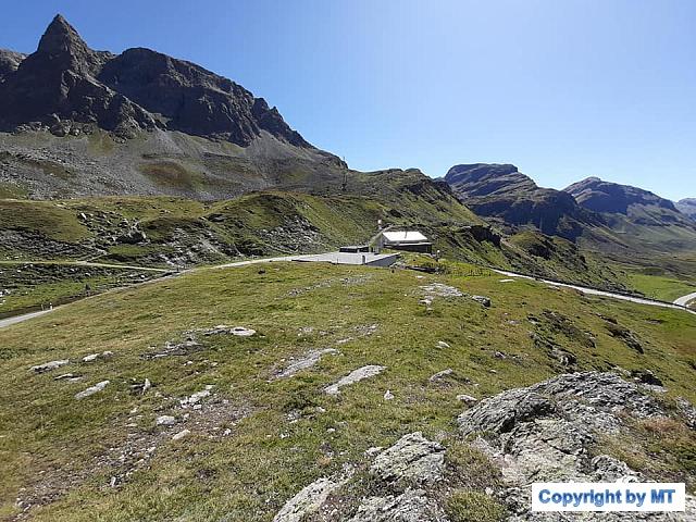 70127272 2610771572319896 6665600380795092992 n